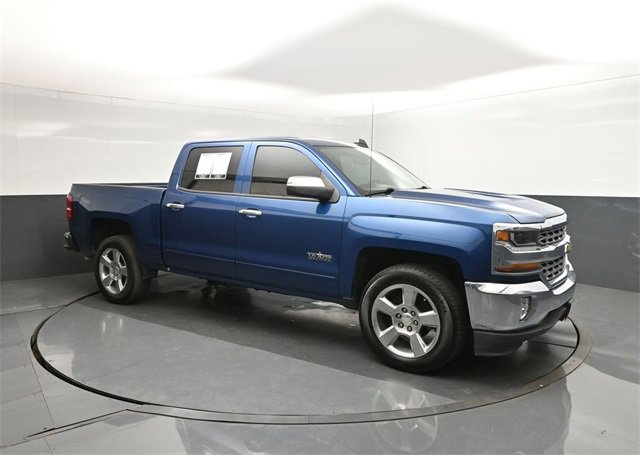 Used 2018 Chevrolet Silverado 1500 LT w/ Texas Edition image 17