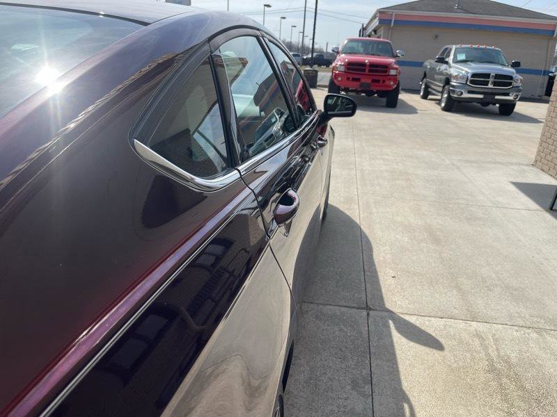 Used 2017 Ford Fusion SE w/ Equipment Group 201A image 10