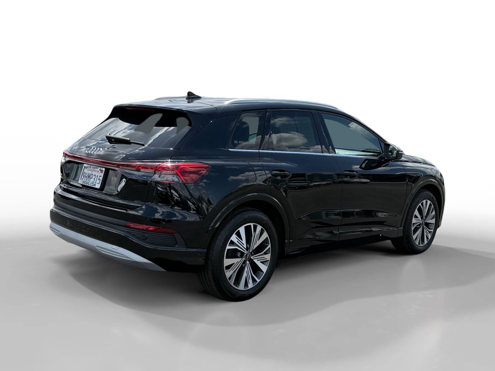 Used 2023 Audi Q4 e-tron Premium Plus w/ Premium Plus RWD image 5