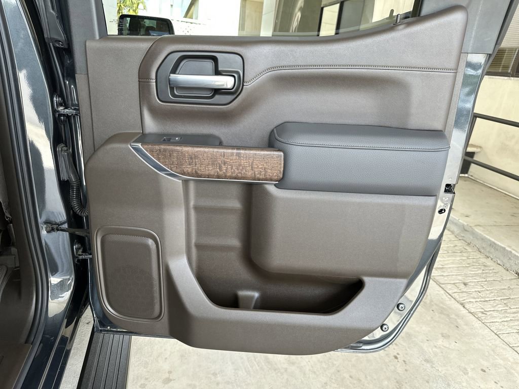 Used 2021 GMC Sierra 1500 Denali w/ Denali Ultimate Package AWD/4WD image 34