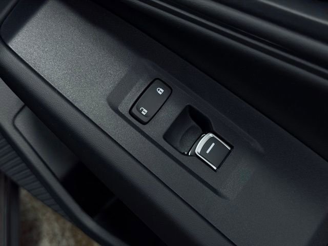 Used 2025 Honda Accord SE image 16