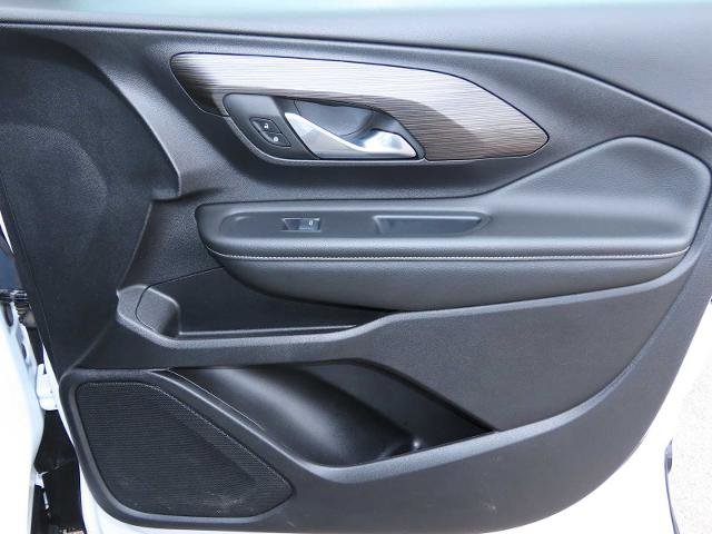 Used 2024 GMC Terrain SLE image 23