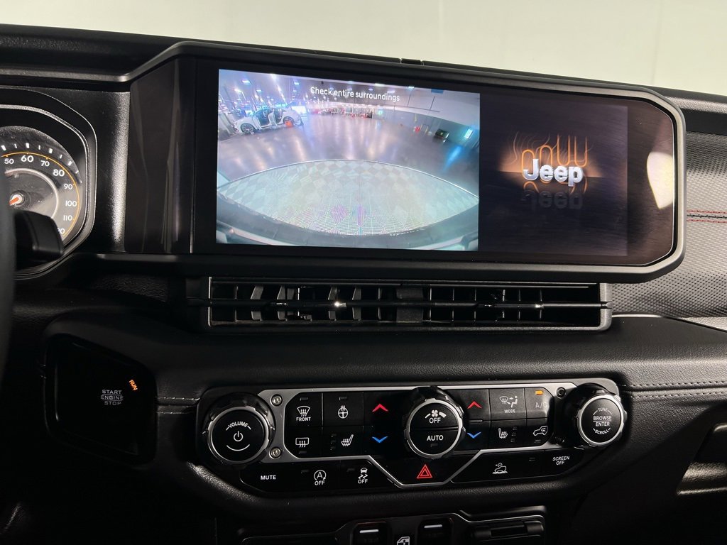 Certified 2024 Jeep Wrangler Unlimited Rubicon w/ Convenience Group image 19