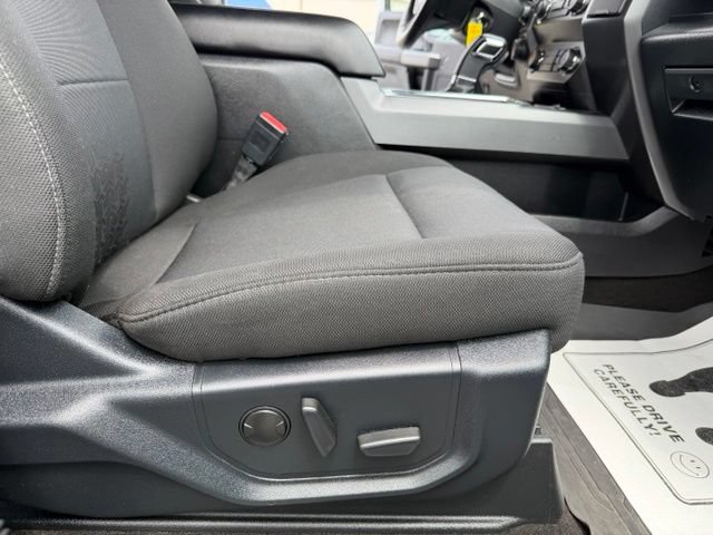 Used 2020 Ford F150 XLT w/ Equipment Group 302A Luxury AWD/4WD image 38