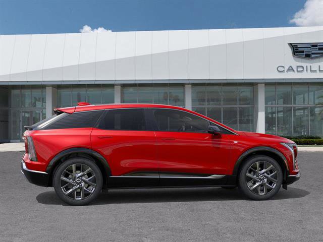 Used 2025 Cadillac Optiq Luxury 1 AWD/4WD image 6