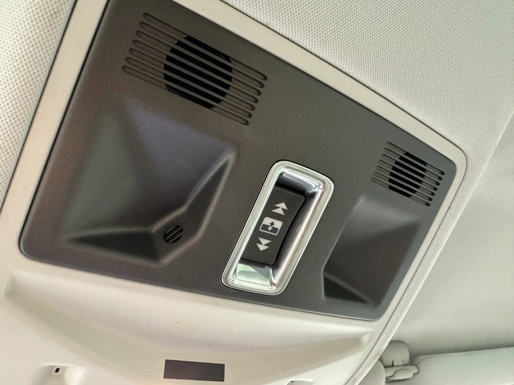 Used 2013 Land Rover Range Rover Evoque Prestige image 25