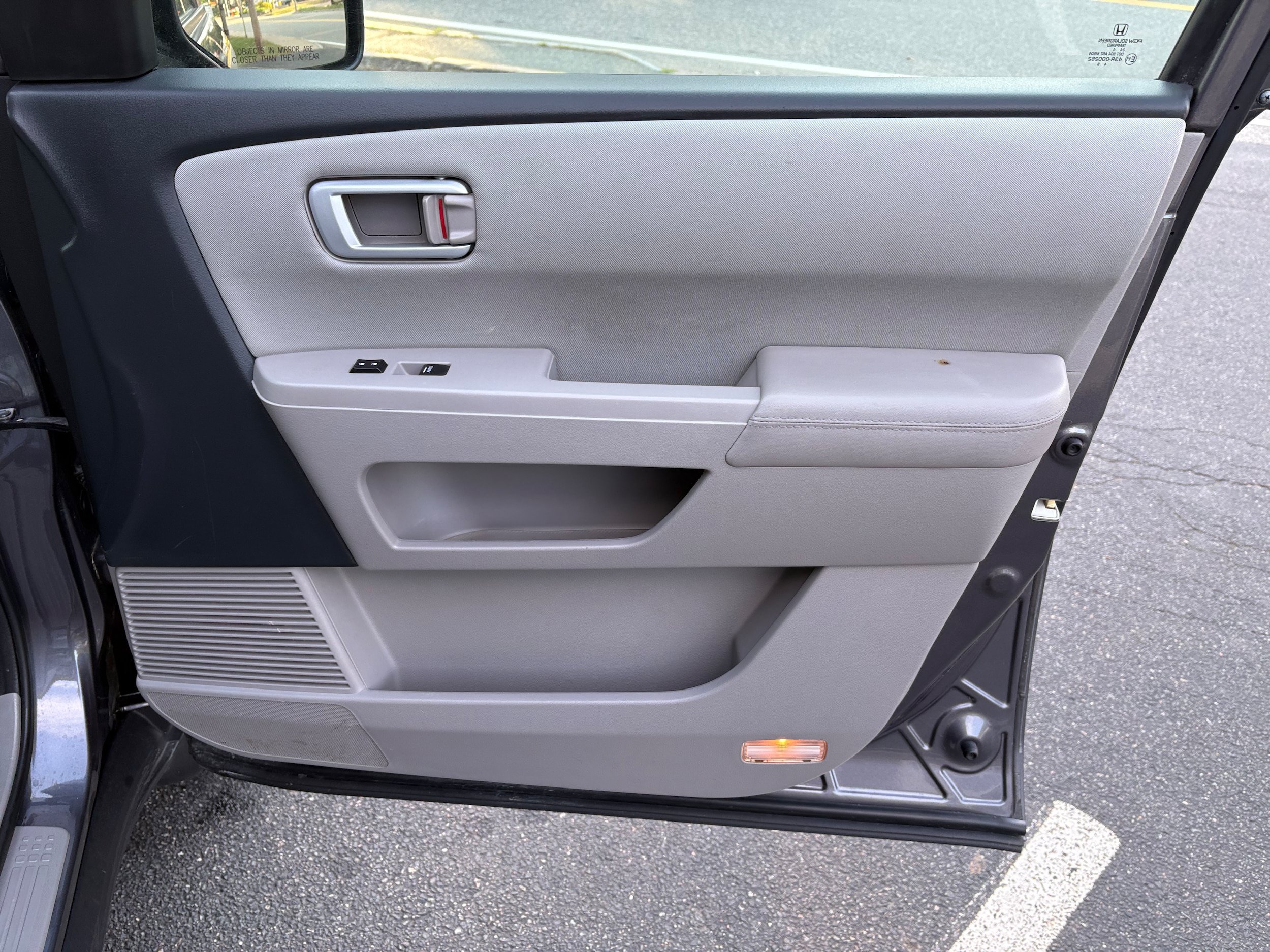 Used 2015 Honda Pilot LX image 27