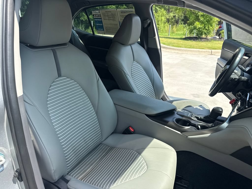 Used 2024 Toyota Camry SE FWD image 35