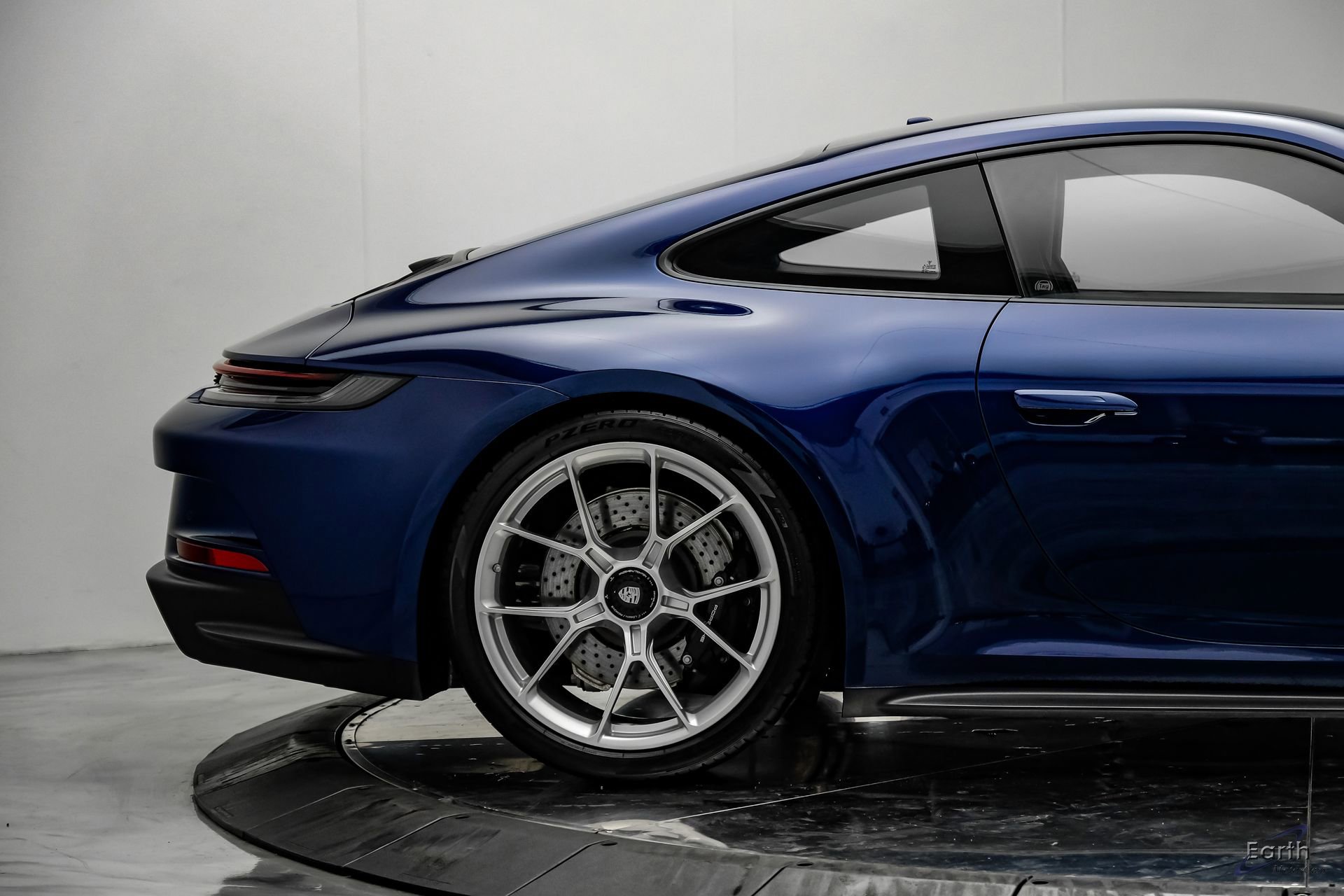 Used 2022 Porsche 911 GT3 RWD image 24