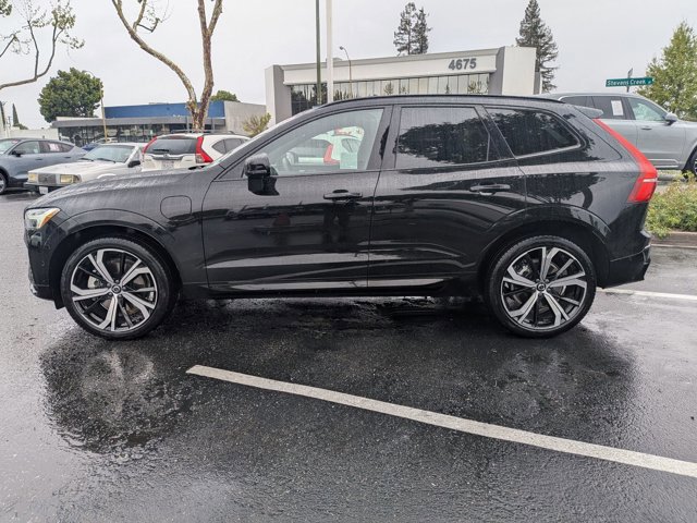 Used 2024 Volvo XC60 T8 Ultimate w/ Protection Package Premier image 9