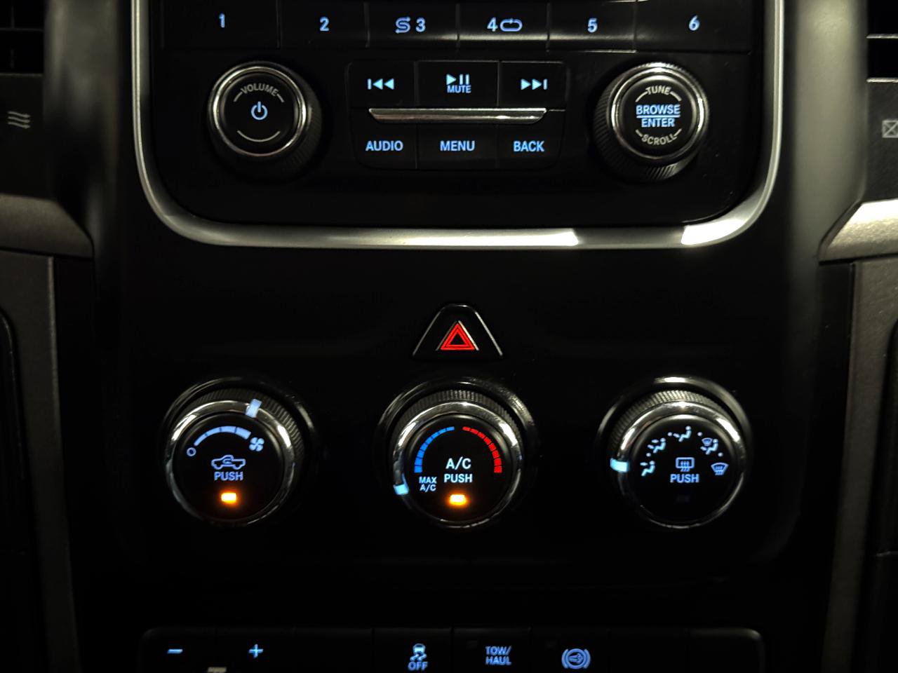 Used 2015 RAM 4500 Tradesman w/ Chrome Appearance Group AWD/4WD image 27