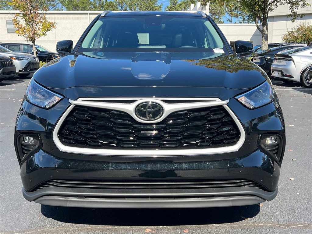 New 2026 Toyota Highlander XLE image 8