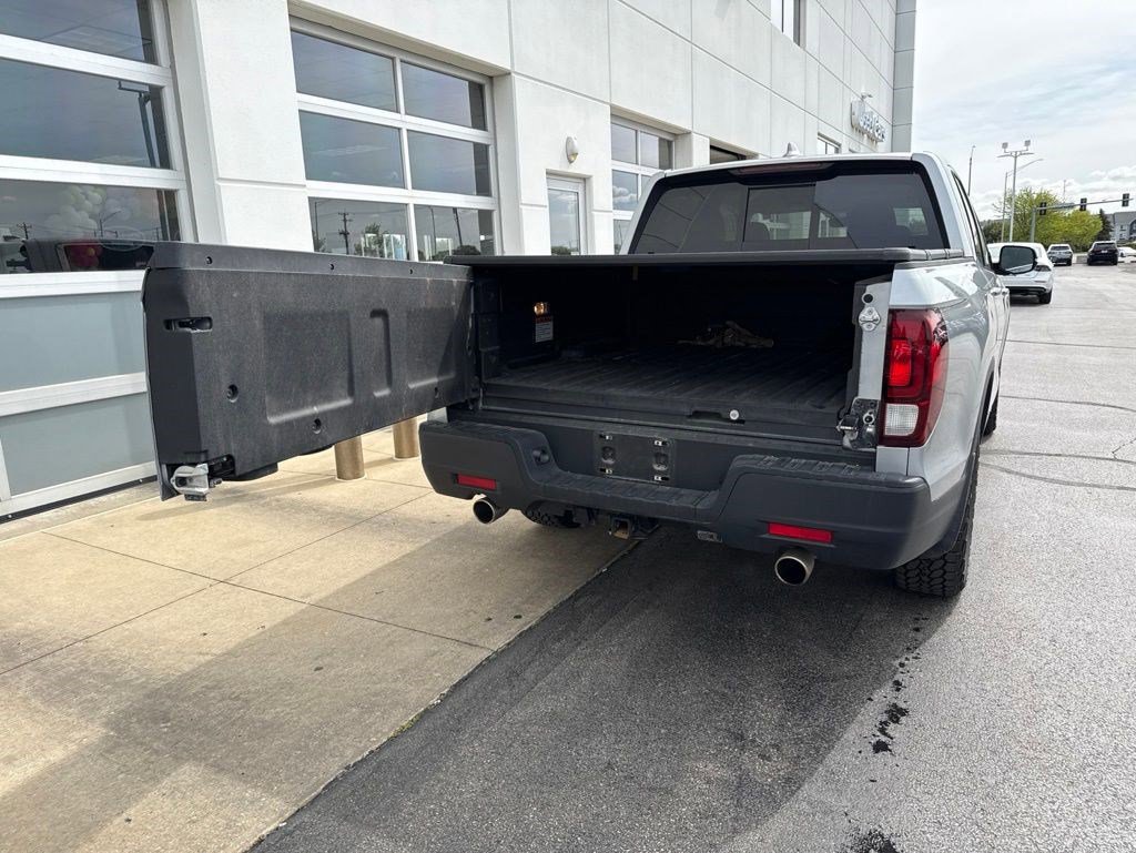 Used 2025 Honda Ridgeline RTL+ image 8