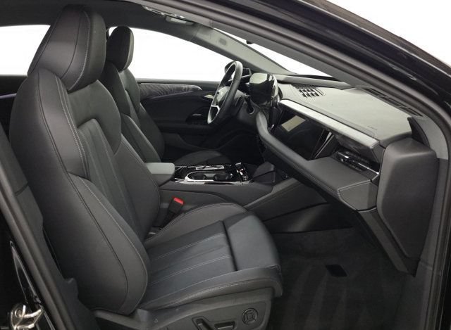 Used 2025 Audi A6 e-tron Prestige AWD/4WD image 5