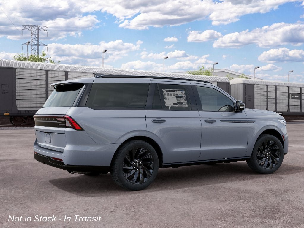 New 2027 Lincoln Navigator Reserve w/ Jet Appearance Package AWD/4WD image 6