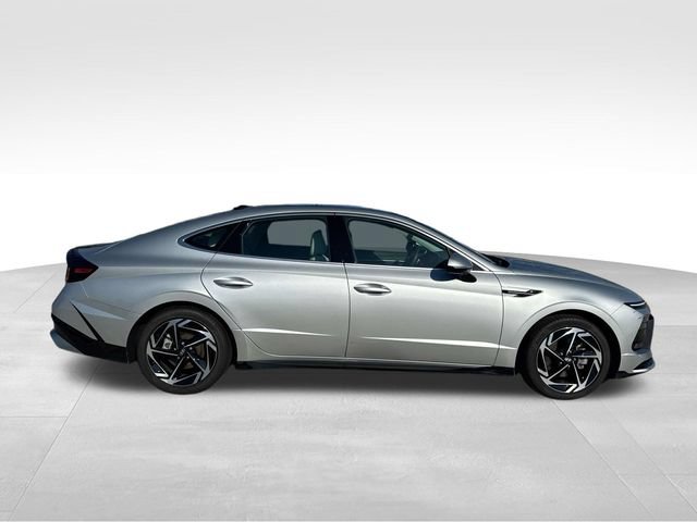 Certified 2025 Hyundai Sonata SEL FWD image 12