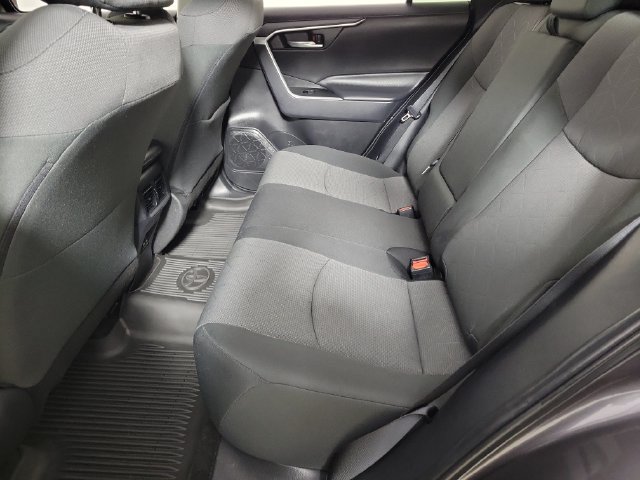 Used 2024 Toyota RAV4 XLE w/ Convenience Package FWD image 12