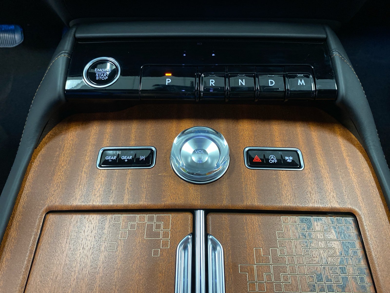 New 2026 Lincoln Navigator L Black Label AWD/4WD image 27