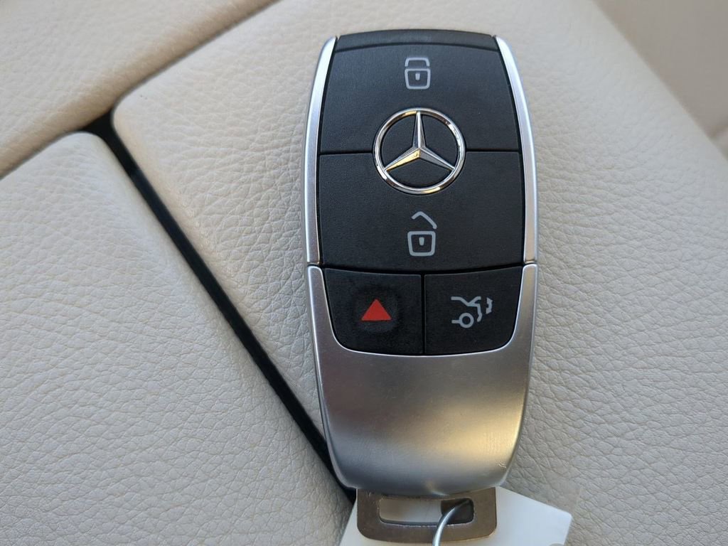 Used 2020 Mercedes-Benz GLE 350 image 31