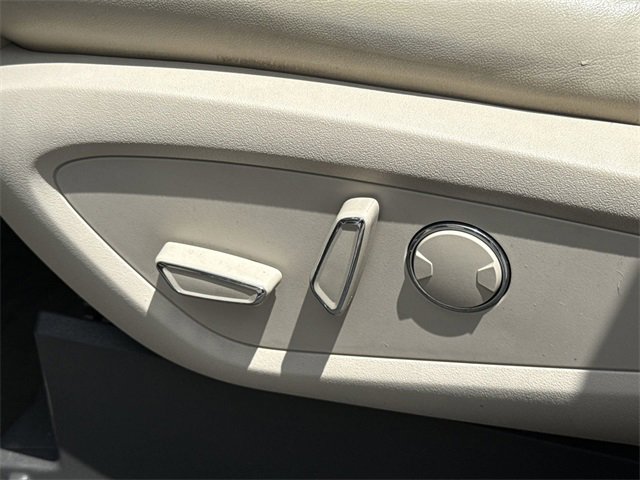 Used 2019 Lincoln Nautilus Select w/ Class II Trailer Tow Package image 26