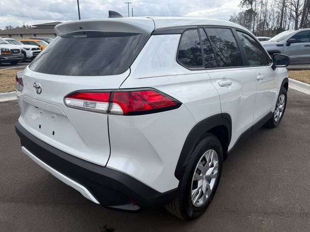 Used 2025 Toyota Corolla Cross L image 10