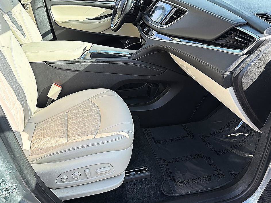 Used 2024 Buick Enclave Avenir w/ Avenir Technology Package FWD image 24
