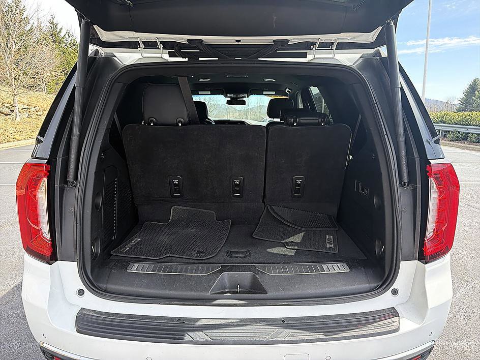 Used 2023 GMC Yukon Denali AWD/4WD image 22