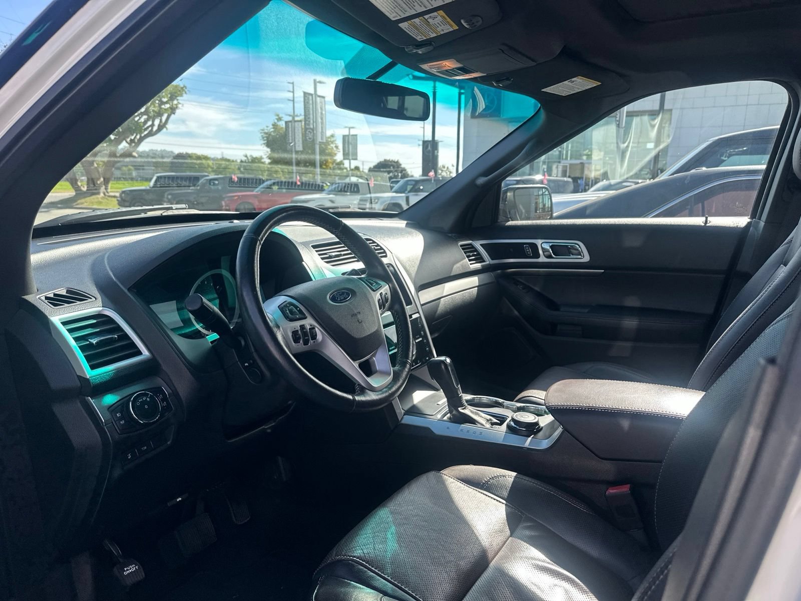 Used 2015 Ford Explorer Sport w/ Equipment Group 401A AWD/4WD image 9
