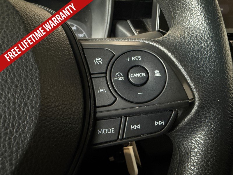 Used 2023 Toyota Corolla LE FWD image 30