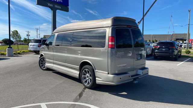 Used 2013 GMC Savana 2500 Extended RWD image 5