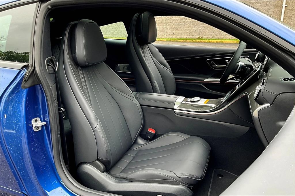 Used 2024 Mercedes-Benz CLE 300 4MATIC Coupe image 7