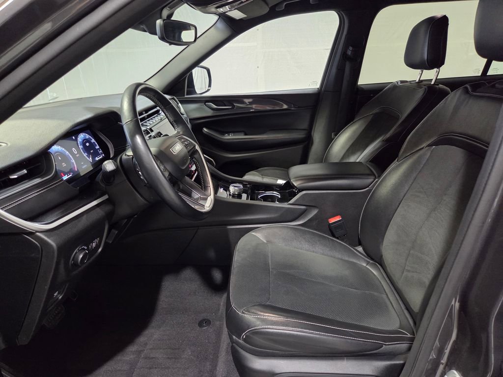 Certified 2022 Jeep Grand Cherokee L Laredo image 9