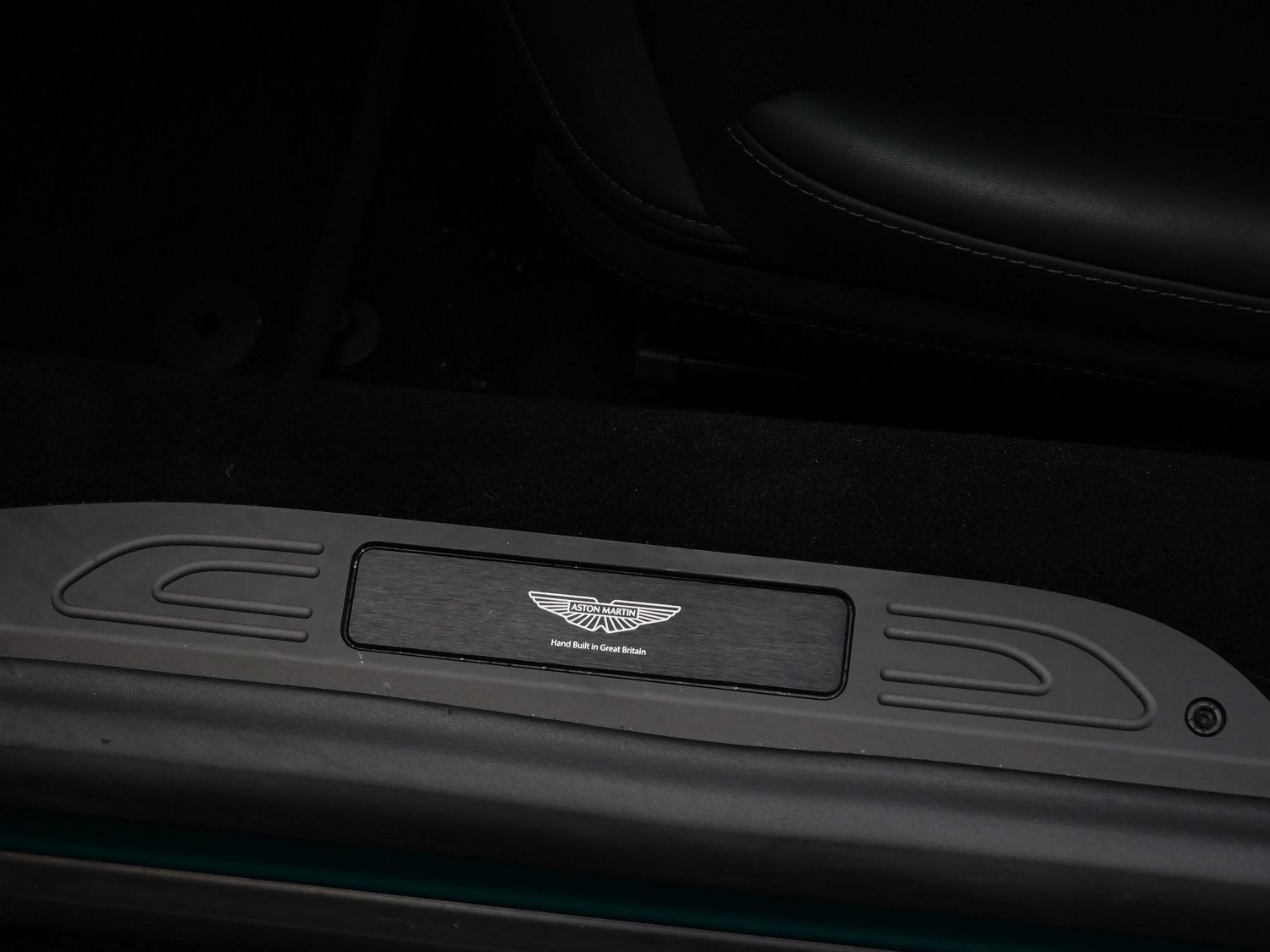 Used 2025 Aston Martin V8 Vantage Coupe RWD image 20