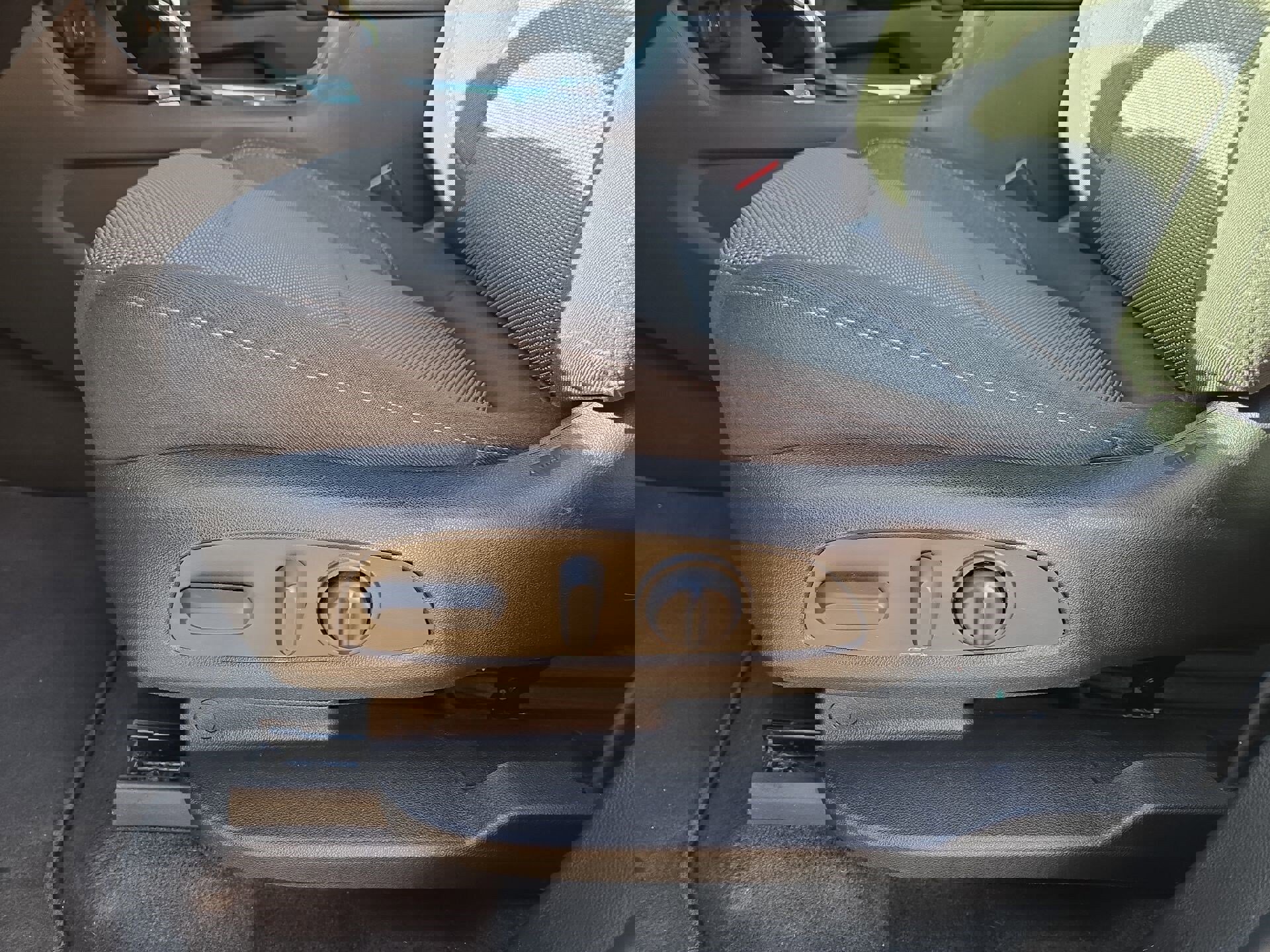 Used 2023 Chevrolet Traverse LT image 17