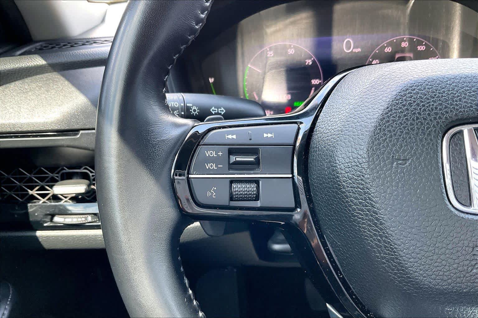 Used 2023 Honda Accord Touring image 23