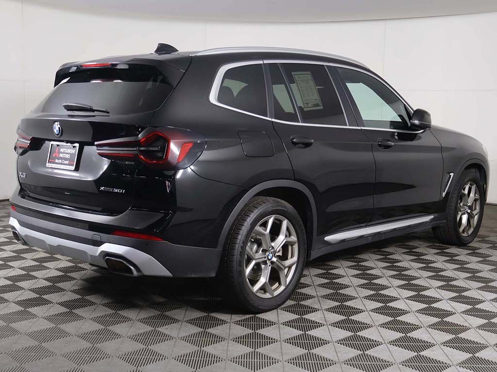 Used 2024 BMW X3 xDrive30i AWD/4WD image 11