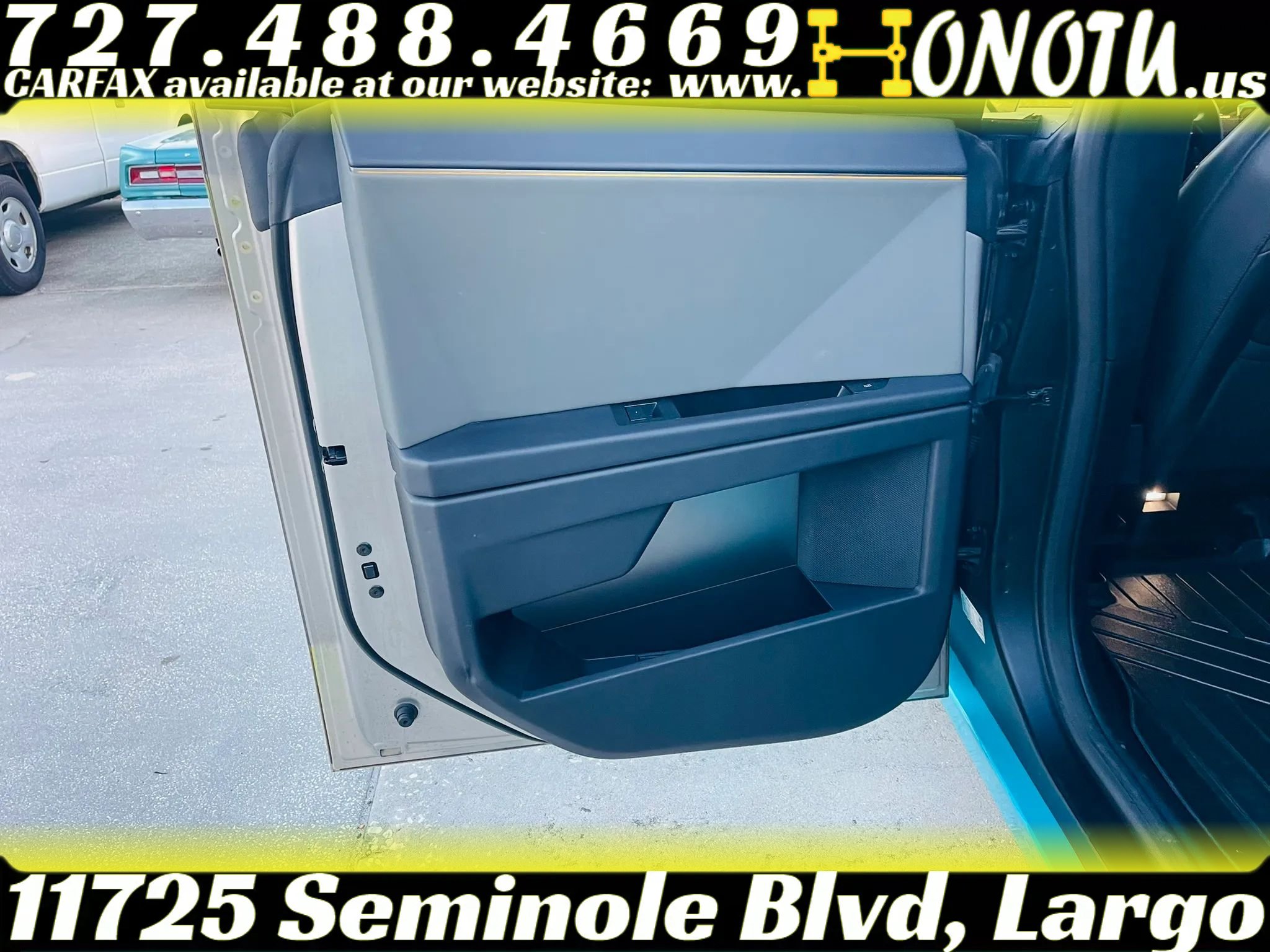 Used 2024 Tesla Cybertruck AWD Crew Cab image 16