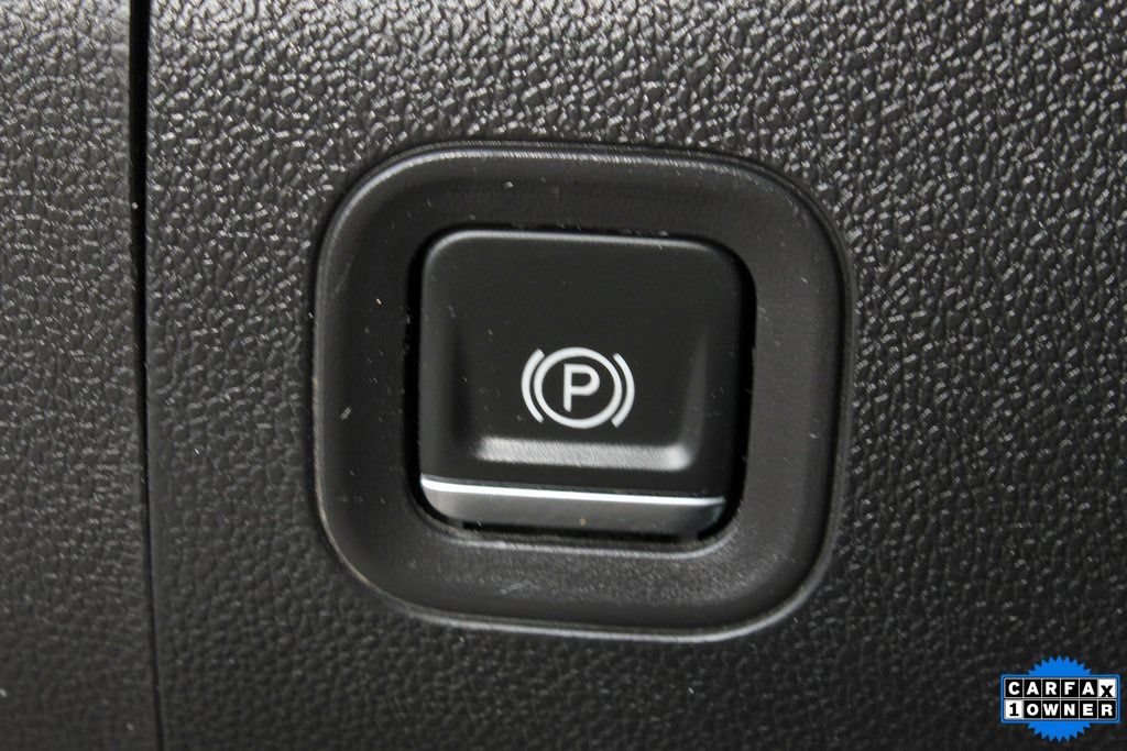 Used 2021 GMC Sierra 1500 4x4 Crew Cab w/ Sierra Value Package image 18