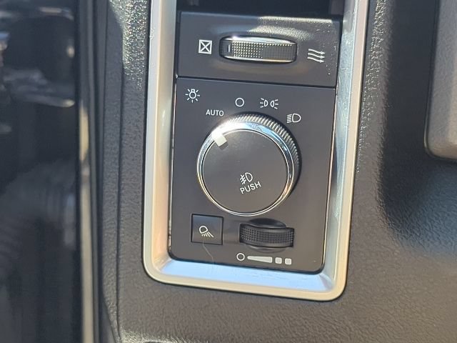 Used 2014 RAM 1500 Big Horn AWD/4WD image 25