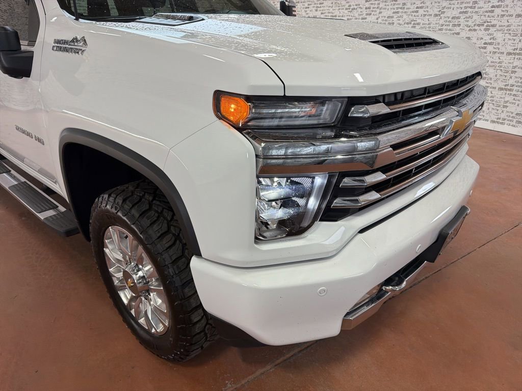 Used 2021 Chevrolet Silverado 2500 High Country w/ Z71 Off-Road Package image 9