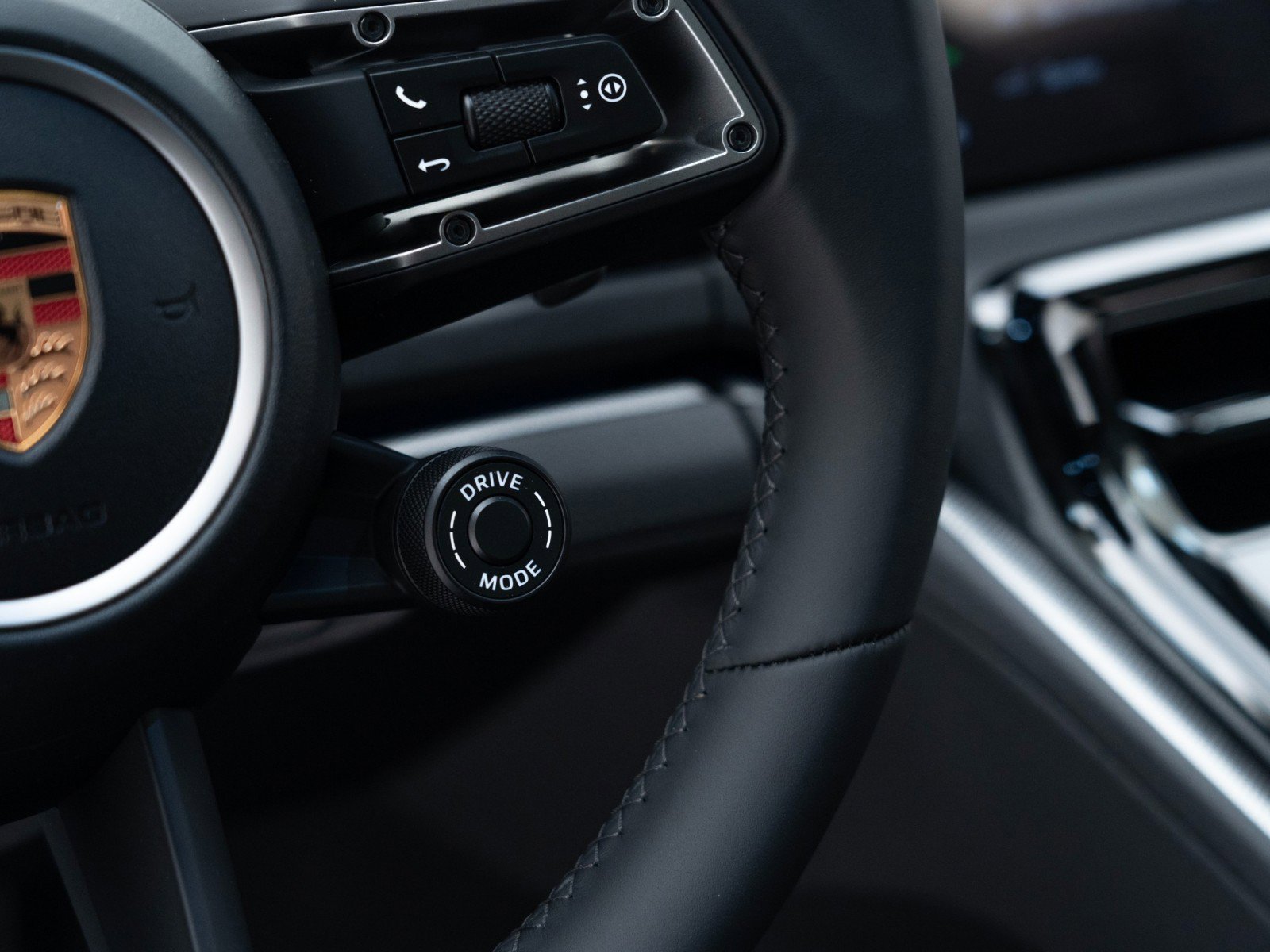 New 2026 Porsche Panamera 4 image 30