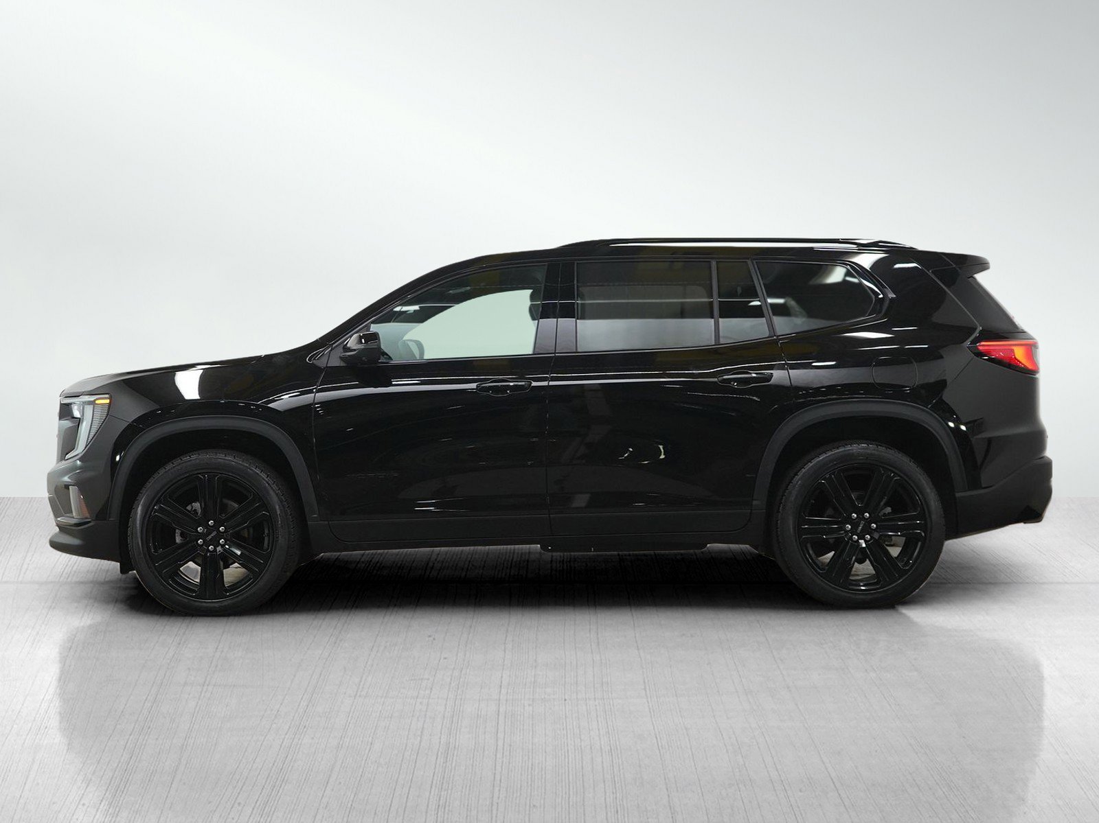 Used 2025 GMC Acadia Elevation w/ Elevation Premium Package AWD/4WD image 2