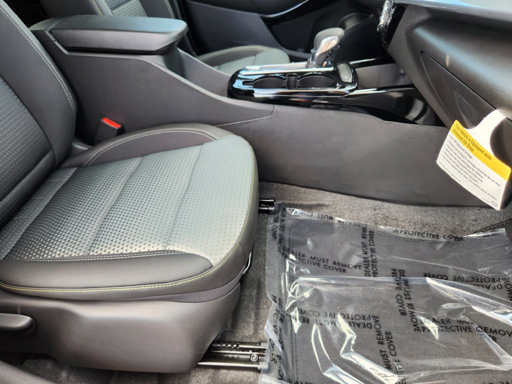New 2026 Chevrolet Trax LT w/ Driver Confidence Package FWD image 16