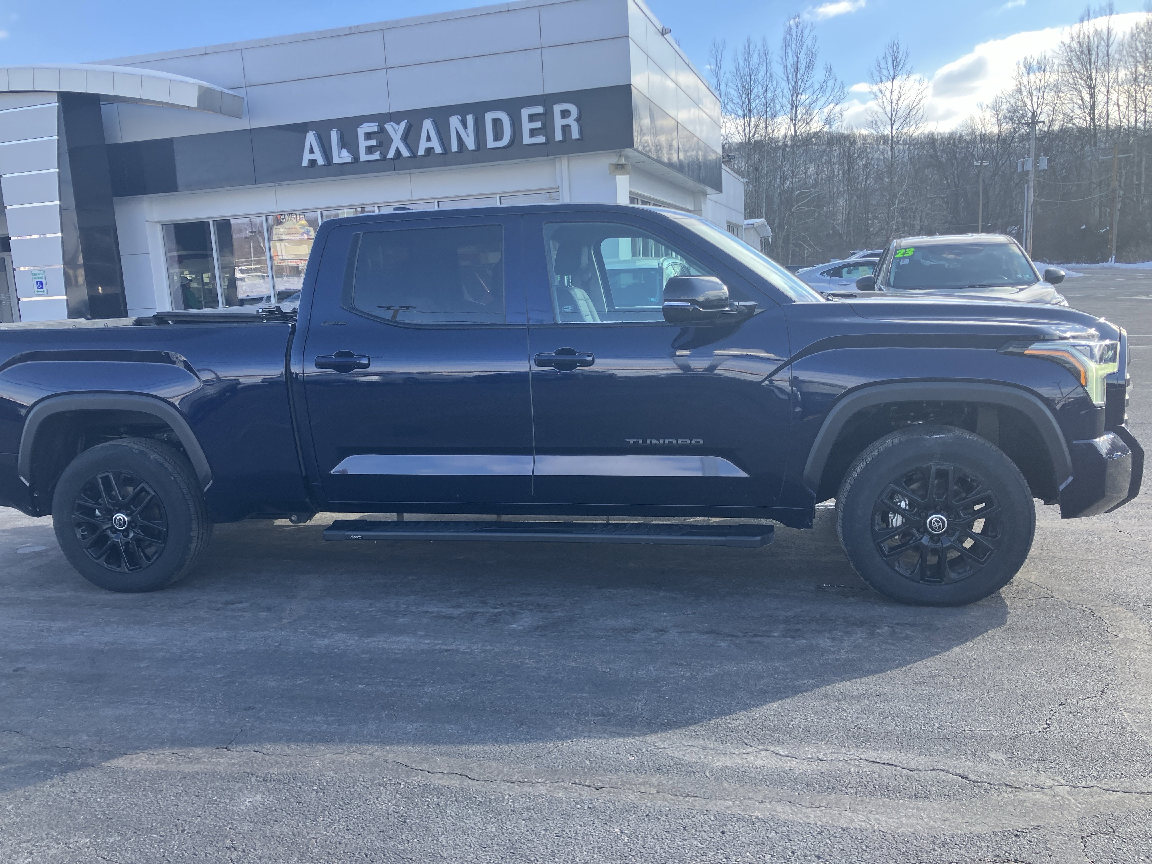 Used 2024 Toyota Tundra Limited image 2