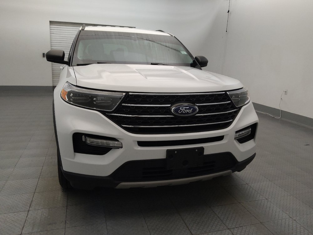 Used 2023 Ford Explorer XLT w/ Equipment Group 202A RWD image 14