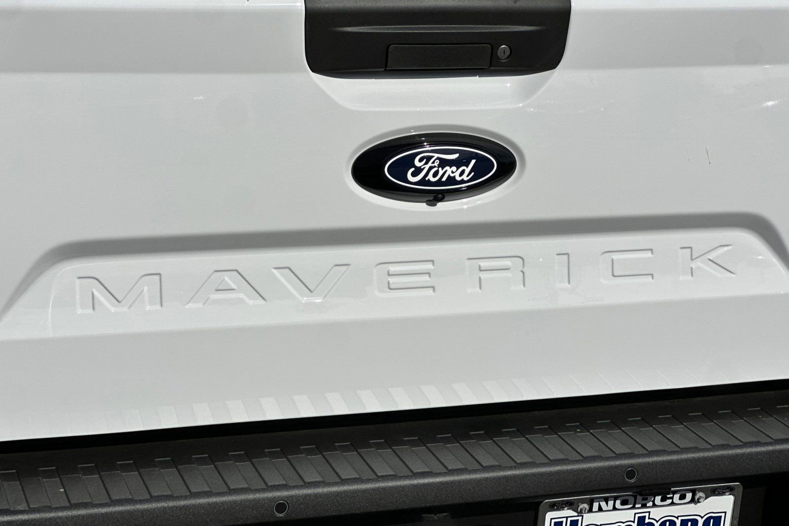 New 2025 Ford Maverick XLT image 25