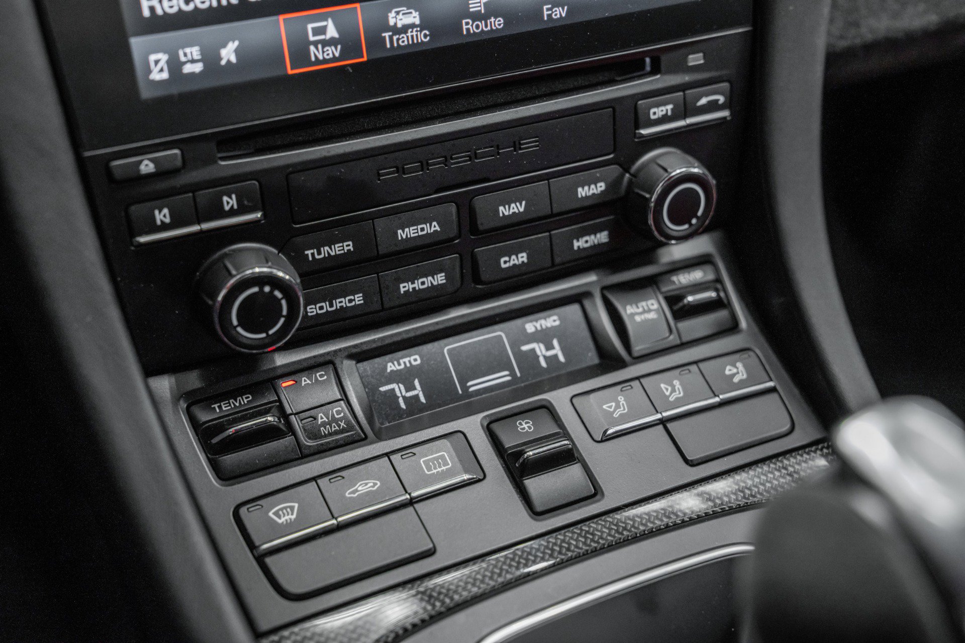 Used 2018 Porsche 911 GT2 RS w/ Weissach Package image 27