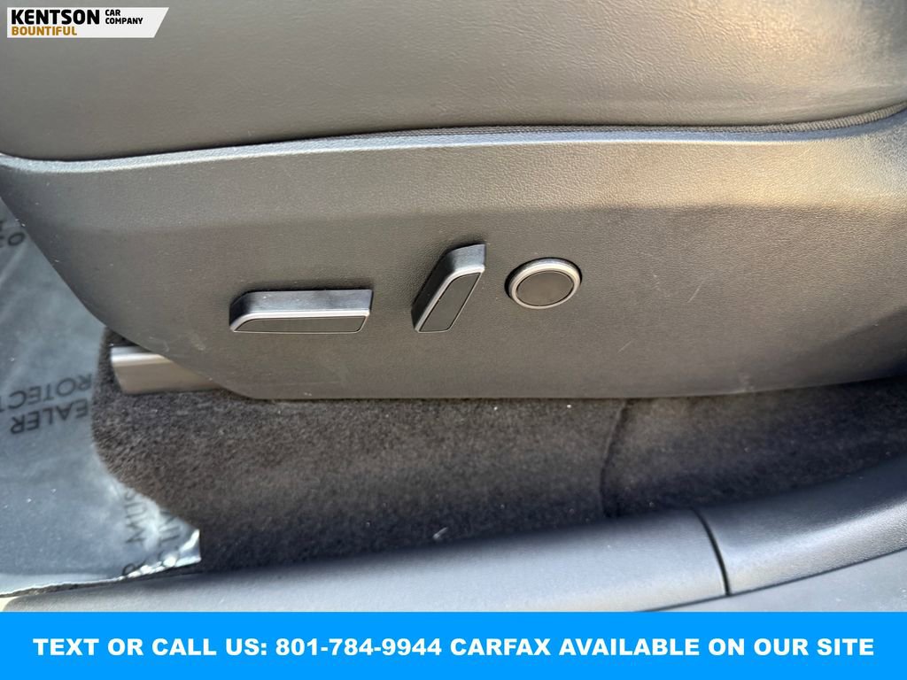 Used 2023 Tesla Model Y Long Range image 30