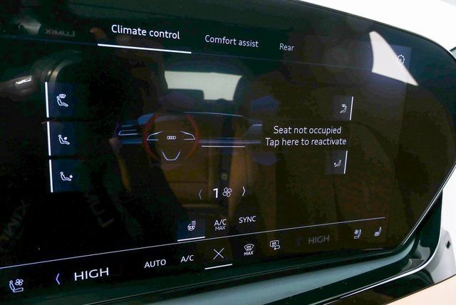 Used 2025 Audi A5 2.0T Premium Plus image 15