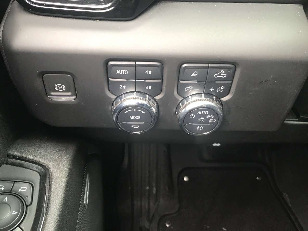 Certified 2024 GMC Sierra 1500 AT4 w/ AT4 Premium Package image 22